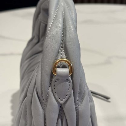 Replica Miu Miu Wander matelassé nappa leather hobo mini-bag Pearl Gray #6061 - Image 5