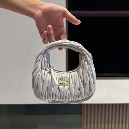 Replica Miu Miu Wander matelassé nappa leather hobo mini-bag Pearl Gray #6061 - Image 3